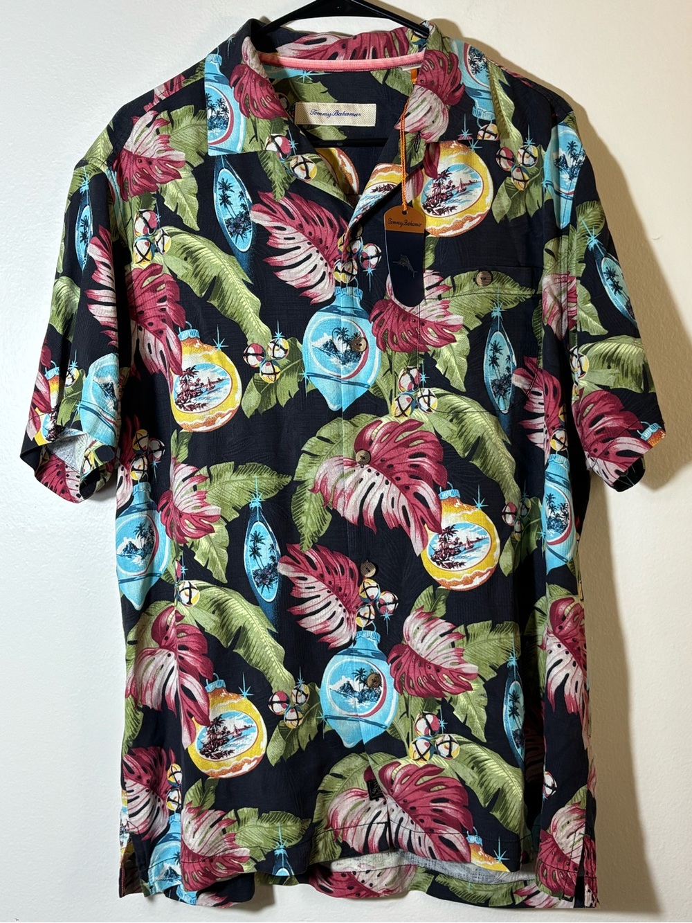 NEW Tommy Bahama Shirt Mens M With Bells On 100% Silk Hawaiian Pocket Christmas